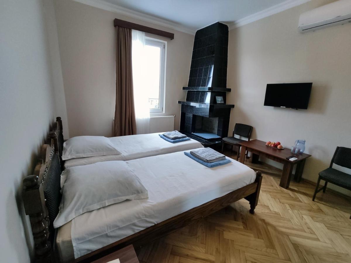 Guesthouse White Swan コブレチ エクステリア 写真