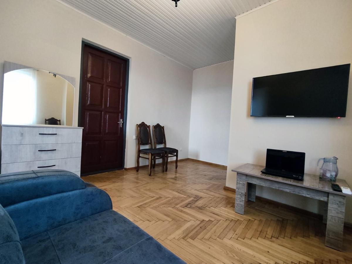 Guesthouse White Swan コブレチ エクステリア 写真