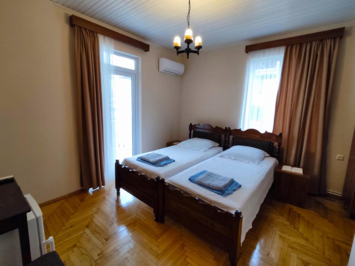 Guesthouse White Swan コブレチ エクステリア 写真