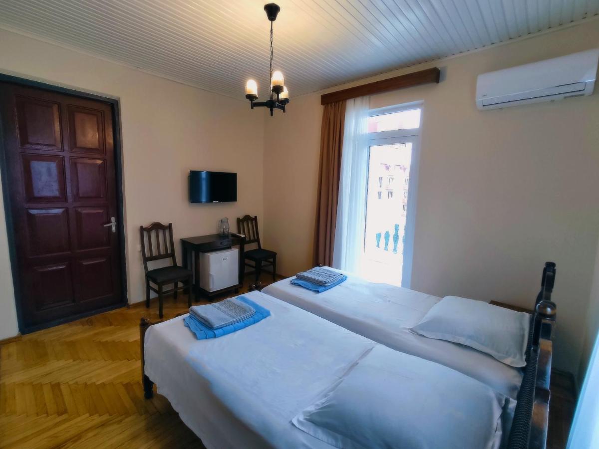 Guesthouse White Swan コブレチ エクステリア 写真
